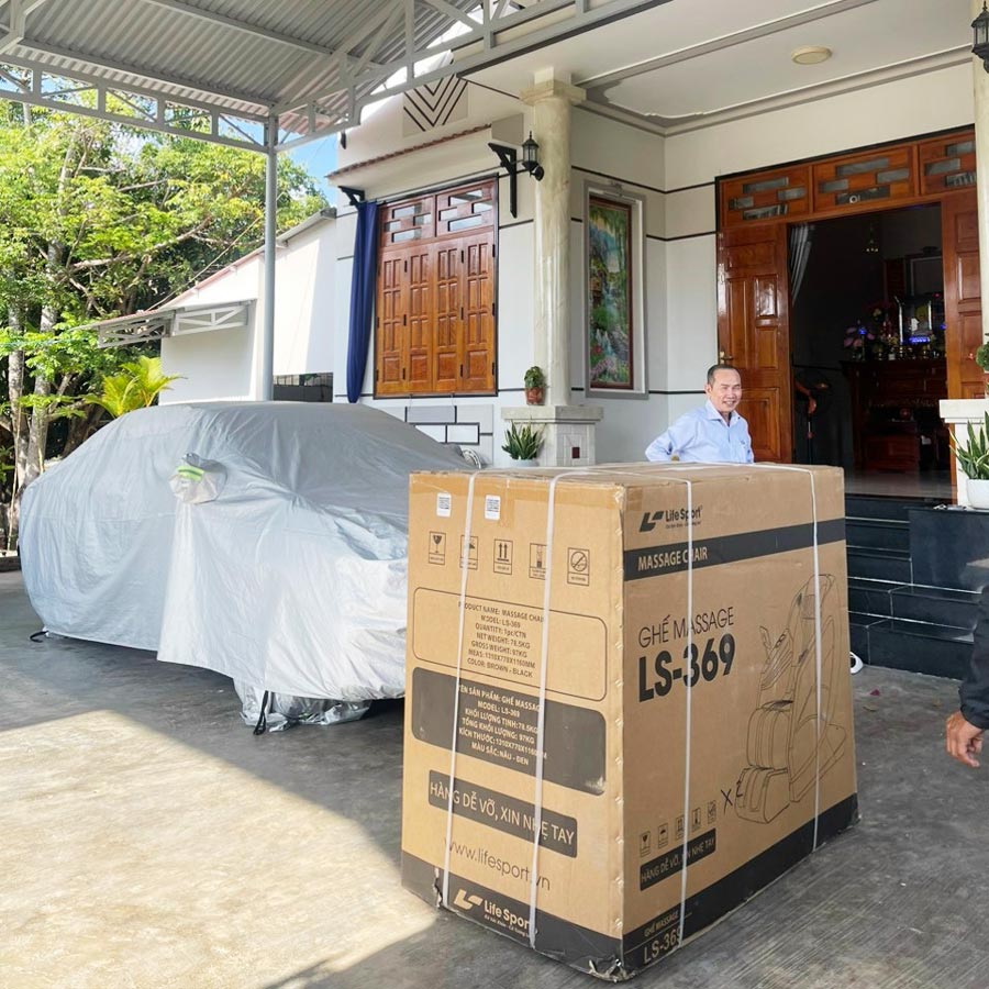 Chú Linh Ở Khánh Hòa Chọn Mua Ghế Massage LS-369