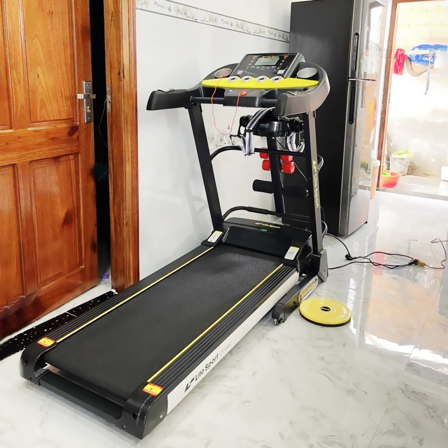 Chị Thảo Tại Bến Tre Chọn Mua Máy Chạy Bộ Gấp Gọn Lifesport LS-3000