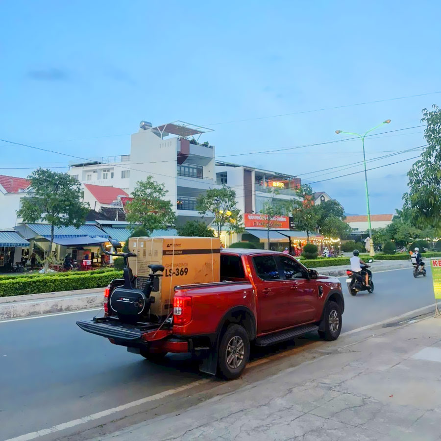 Chị Thanh Ở Khánh Hòa Chọn Mua Ghế Massage Lifesport LS-369 