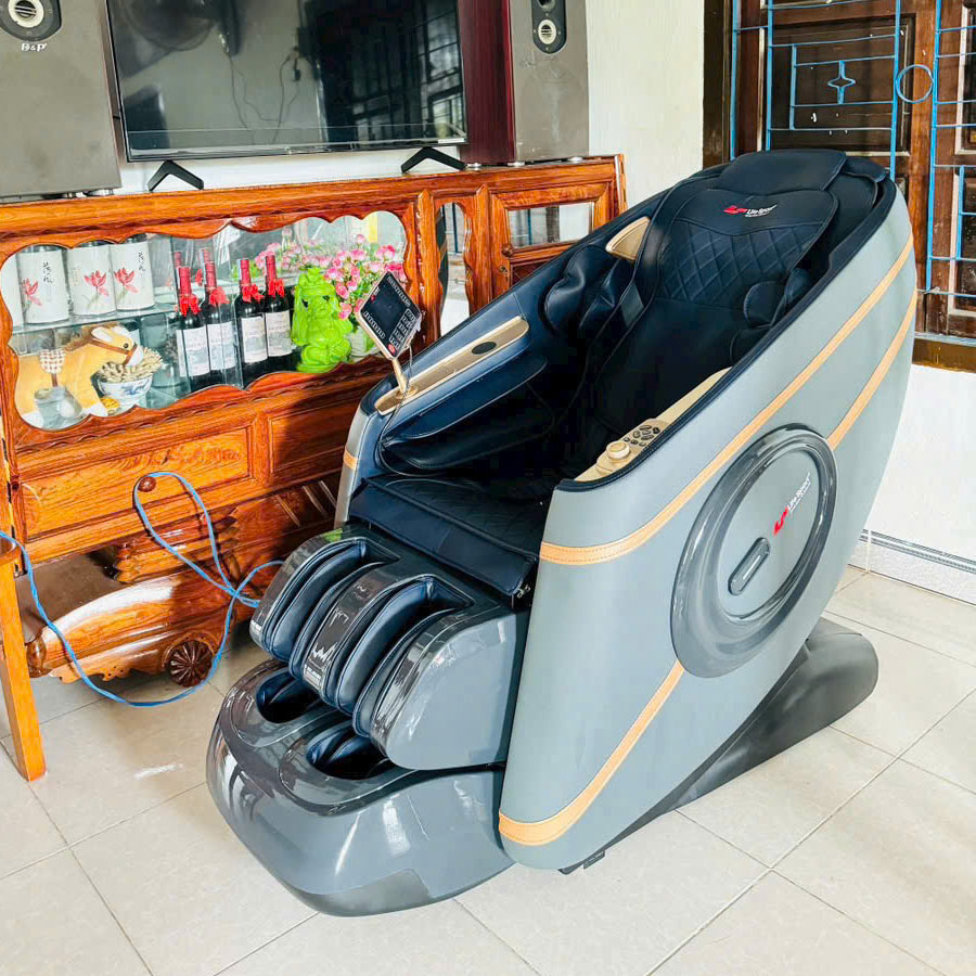 Ghế Massage Lifesport LS-339 Cập Bến Tại Nhà Cô Minh Ở Khánh Hòa 