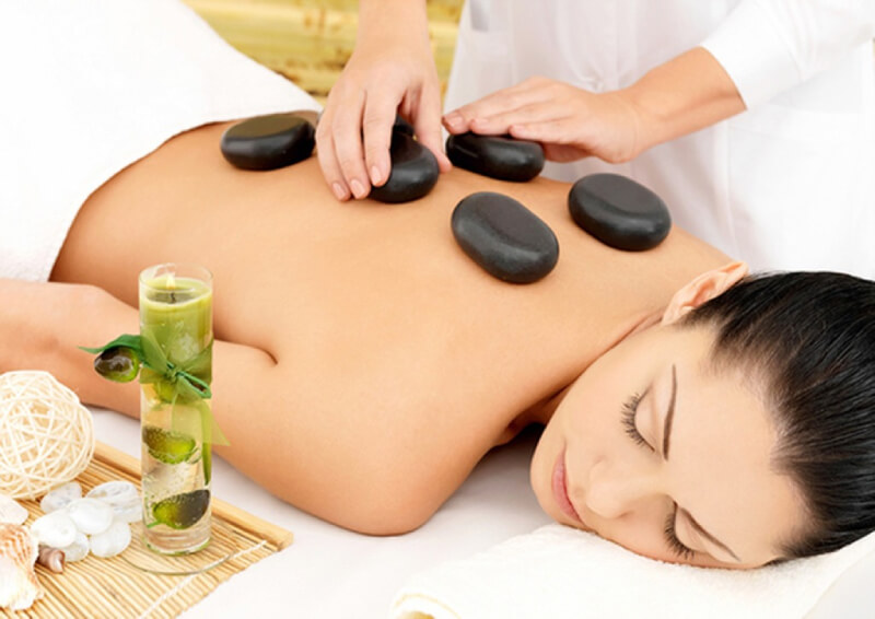 Bị Cảm Cúm Nên Làm Massage Với Đá Nóng Không?