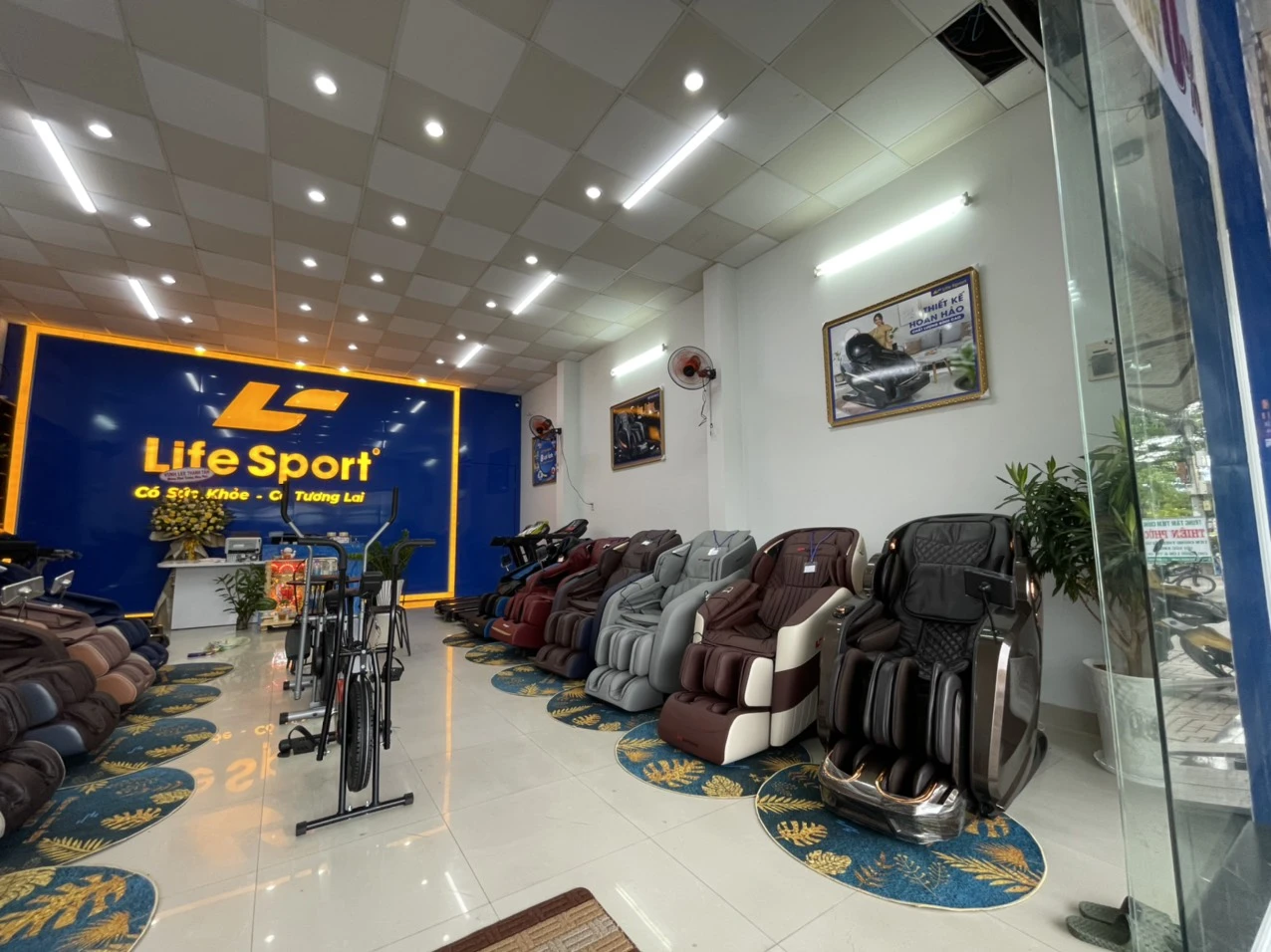 Lifesport Ninh Hòa - Khánh Hòa: Ghế Massage, Máy Chạy Bộ, Xe Đạp Tập