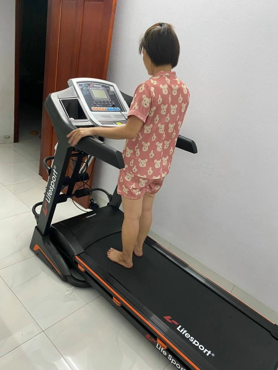 Máy chạy bộ hạn chế tác động từ môi trường