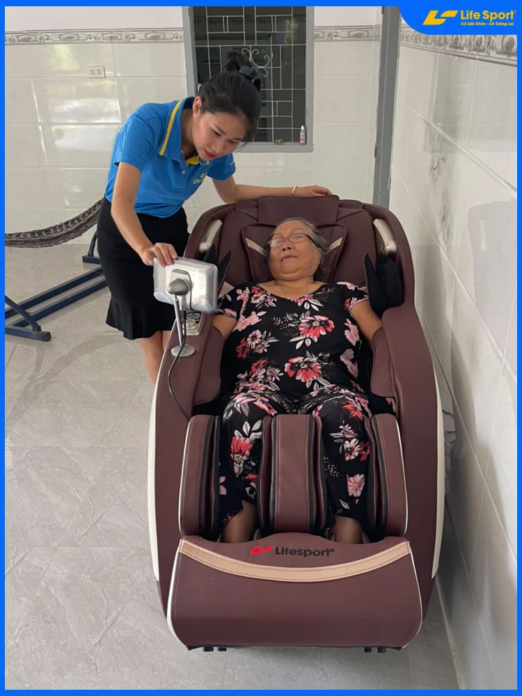 Chức năng cần có của ghế massage tại Long An cho người đau xương khớp