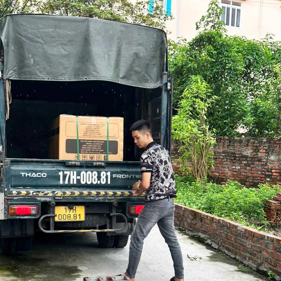 Cô Minh Ở Thái Bình Mua Ghế Massage LS-666 Cho Bố