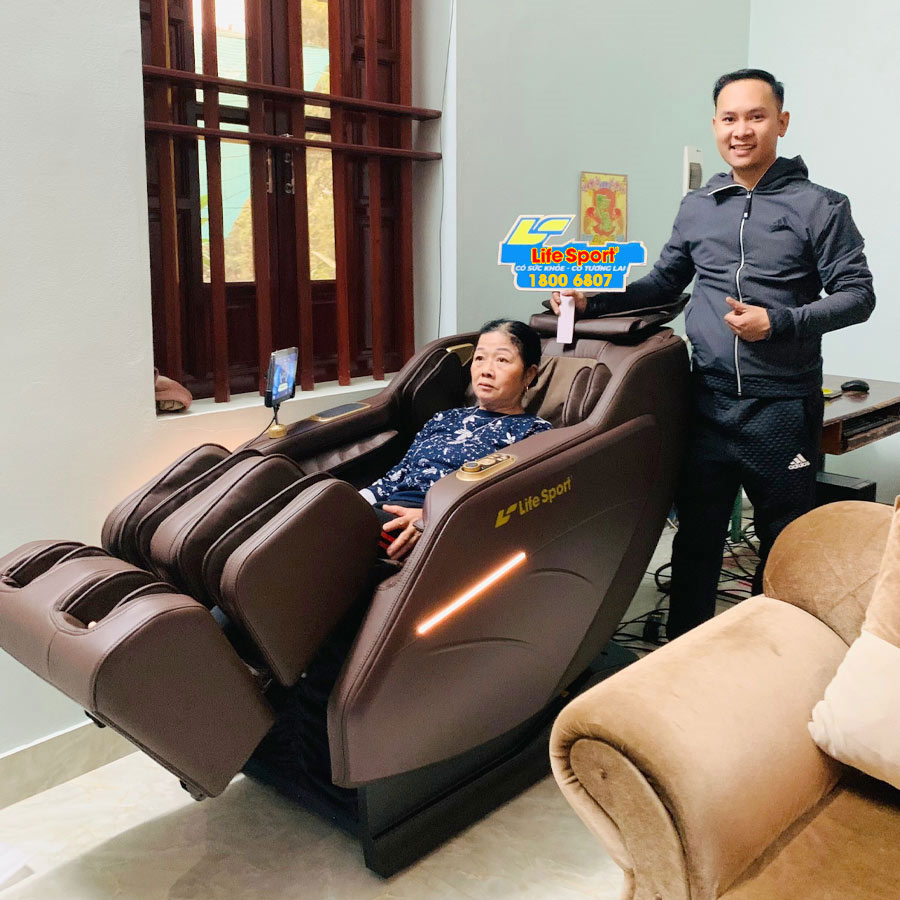 Giao Đơn Hàng Ghế Massage Lifesport LS-369 Cho Cô Châu Ở Thái Bình
