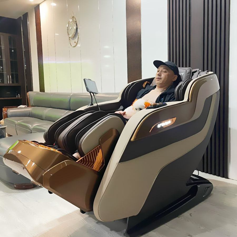 Lifesport Giao Ghế Massage LS-650 Cho Anh Khánh Ở Bắc Giang 